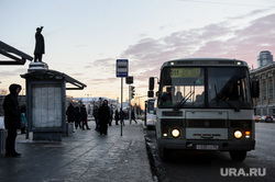 Общественный транспорт. Екатеринбург, автобус, общественный транспорт, площадь 1905года, остановка общественного транспорта