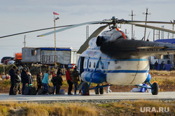 Поселок Тазовский, Новый Уренгой, Ямало-Ненецкий автономный округ, вертолет, авиакомпания ямал, ми-8, перевозка людей
