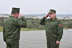 Лукашенко, отдать честь, лукашенко александр