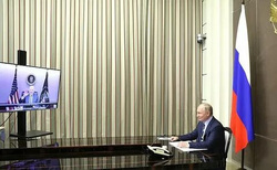 Владимир Путин и Джо Байден провели переговоры по видеосвязи