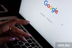 Поисковые системы Яндекс и Google. Екатеринбург , ноутбук, интернет, клавиатура, гугл, google, поисковая система