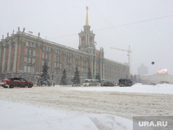 Снегопад Екатеринбург, администрация екатеринбурга, снег на дорогах