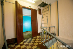 Клипарт по теме ЖКХ. Москва, чердак дома, лестница на чердак, верхний этаж