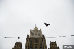 России нужен срочный ответ от США по гарантиям безопасности, заявил Сергей Рябков