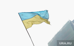 События на Майдане. Киев, флаг украины, майдан, киев, украина, баррикады, самооборона, улица грушевского