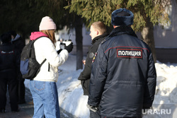 Несанкционированная акция в поддержку оппозиционера. Курган, подростки, полиция, кофе