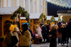 Рождественская ярмарка «Зима. Тепло» в Екатеринбурге, рождество, ярмарка, рынок, новый год, новогодняя ярмарка, рождественская ярмарка, праздник, деревянные домики