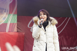 Директор певицы Хлебниковой рассказала о ее лечении в праздники