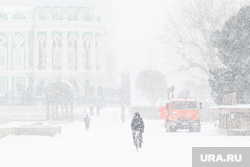Виды Екатеринбурга, зима, снегопад, плотинка