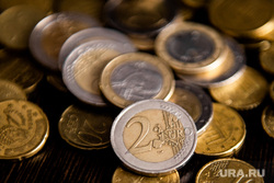 Валюта Евро и Доллар. Екатеринбург, экономика, евро, курс валют, финансы, деньги, курс евро, валюта