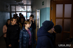 В Нижневартовске из-за угрозы теракта массово эвакуируют школы