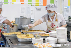 Школьная столовая в школе №136. Екатеринбург, еда, кухня, приготовление пищи, столовая, школьное питание, школьная кухня, готовка еды