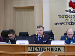 Михаил Скоков (в центре) провел заседание оперативного штаба