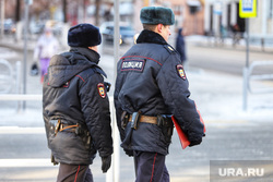 Строительство ледового городка на площади Ленина. Курган, полиция, наряд полиции
