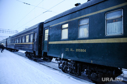 Проходящий поезд "Пекин-Москва". Тюмень, железнодорожный вагон, поезд, поезд из китая