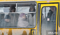 Уборка города после снегопада. Екатеринбург, автобус, общественный транспорт, пассажиры