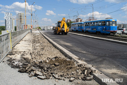 Дорожные работы на центральных улицах Екатеринбурга, дорожные работы, ремонт тротуара, улица малышева, мост на жби