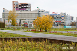 Сквер возле Южного автовокзала. Екатеринбург, тц мегаполис, благоустройство территории, город екатеринбург, заброшенный сквер