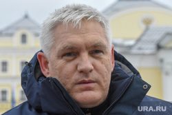 Одиночный пикет Юрия Леонова у здания Полномочного представителя Президента РФ в УрФО  г. Екатеринбург., леонов юрий