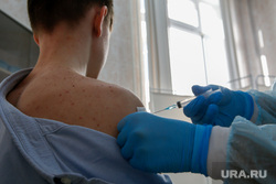 Вакцинация старшеклассников а лицее N 88. Екатеринбург , укол, covid, вакцина для детей COVID-19, Гам-Ковид-Вак-М, вакцинация детей от covid-19