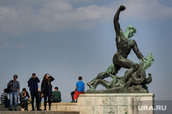Виды Будапешта. Венгрия, заграница, будапешт, туристы, венгрия, монумент свободы, гора геллерт, достопримечательности будапешта, туризм
