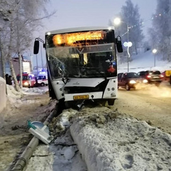 В результате ДТП, шесть человек попали в больницу