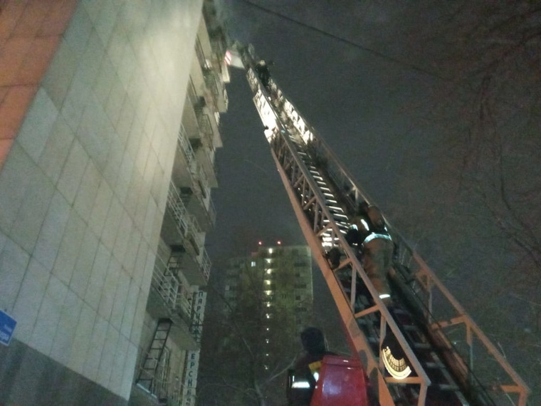 Комната, в которой произошел пожар, находилась на восьмом этаже
