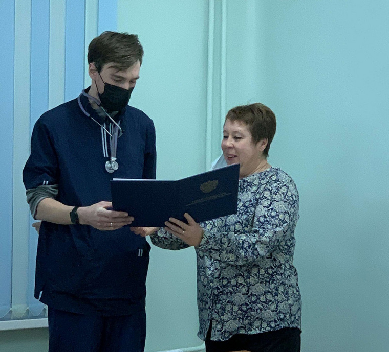 Фельдшер Шадринской детской больницы Олег Кычев получил благодарственное письмо от президента РФ