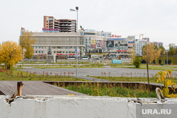 Сквер возле Южного автовокзала. Екатеринбург, тц мегаполис, благоустройство территории, заброшенный сквер