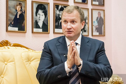 Замгубернатора Вячеслав Вахрин. Пресс-конференция. Тюмень, вахрин вячеслав