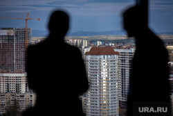 Принц Майкл Кентский, двоюродный брат королевы Елизаветы II во время визита делегации Российско-Британской торговой палаты. Екатеринбург, недвижимость, новое жилье, новостройки, тени, жк, дом, строительство