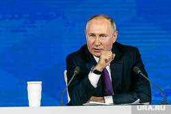 Семнадцатая ежегодная пресс-конференция президента РФ. Москва, портрет, путин владимир