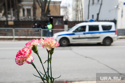 Одиночные пикеты у посольства Украины. Москва