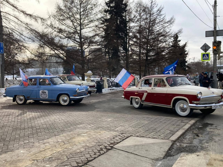 Автопробег в Перми в поддержку независимости ЛНР и ДНР