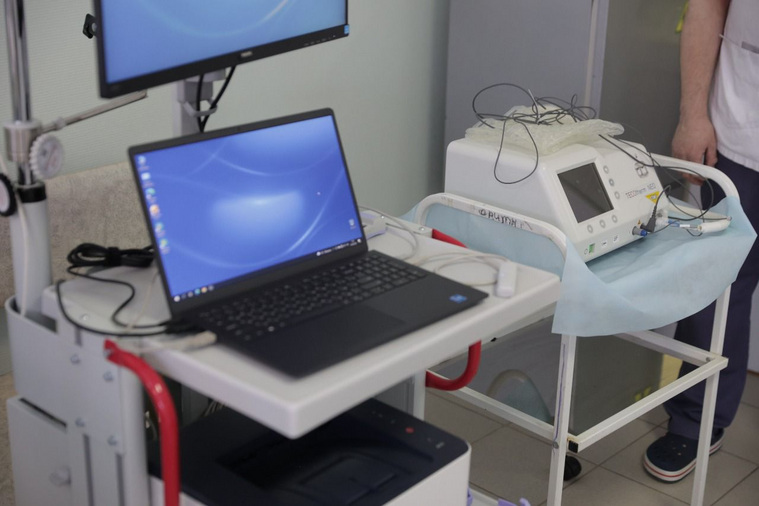 Новый аппарат гипотермии ввели в эксплуатацию в Уральском НИИ охраны материнства и младенчества в Екатеринбурге