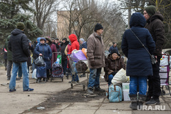 Мариуполь. Украина, последствия, мариуполь, беженцы, жители, канистры, пострадавшие, вода, обстрел, гуманитарная катастрофа