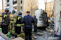 Последствия взрыва кислородной станции в госпитале на базе ГКБ№2. Челябинск, мчс, пожарные, место взрыва
