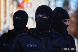 Несанкционированный митинг в поддержку оппозиционера. Курган, спецназ, омон, наряд омона
