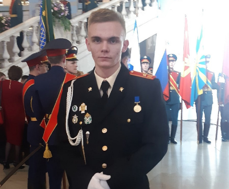 Кирилл окончил кадетскую школу-интернат