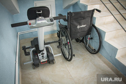 Клипарт. Магнитогорск, инвалидная коляска, подъемник для инвалидов, лестница
