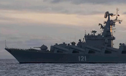 Крейсер «Москва» затонул ночью во время шторма