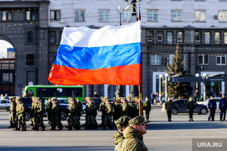 Репетиция торжественного построения войск Челябинского гарнизона. Челябинск