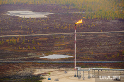 Природа Ямало-Ненецкого автономного округа, трубопровод, север, тундра, арктика, факел, ямал, природа ямала, сопутствующий газ, вид сверху, осень, экология, с квадрокоптера