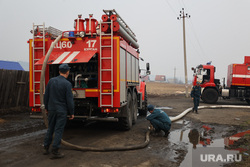 Пожар в Малиновке. Курган, пожар, огонь, тушение пожара, пожарная машина