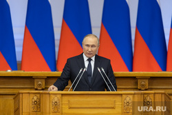 Президент на совете законодателей. Санкт-Петербург