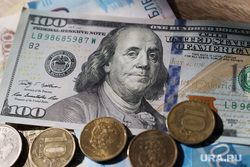 Экономист назвал идеальный для России курс доллара