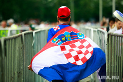 Стадион "Лужники" перед матчем полуфинала Чемпионата Мира FIFA 2018 Англия-Хорватия. Москва, хорватские болельщики, флаг хорватии, хорватский флаг