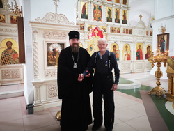 Салехардский архиепископ Николай вручил Николаю Шакурову медаль «За усердные труды» первой степени