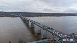 Река Кама. Пермь, река кама, весна, коммунальный мост