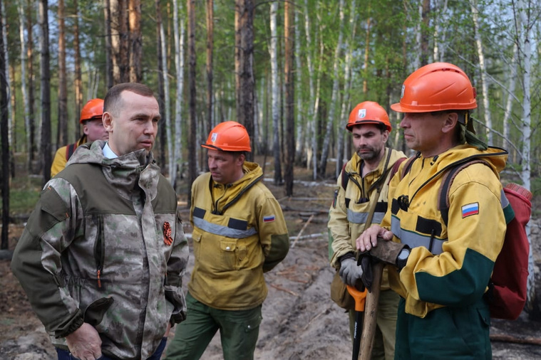 Курганский губернатор Шумков приехал к работникам Федеральной лесоохраны